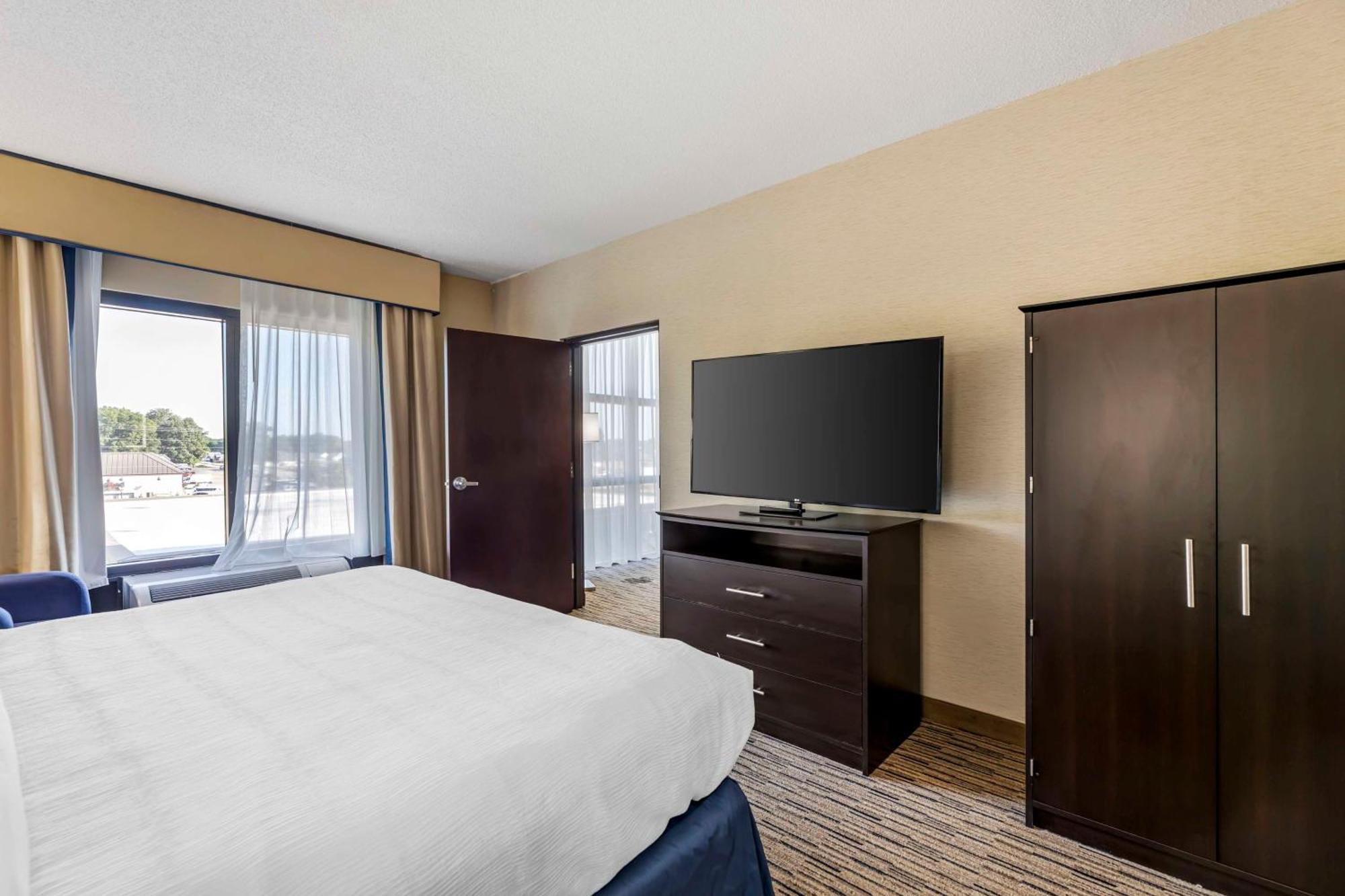 Best Western New Albany Exteriér fotografie